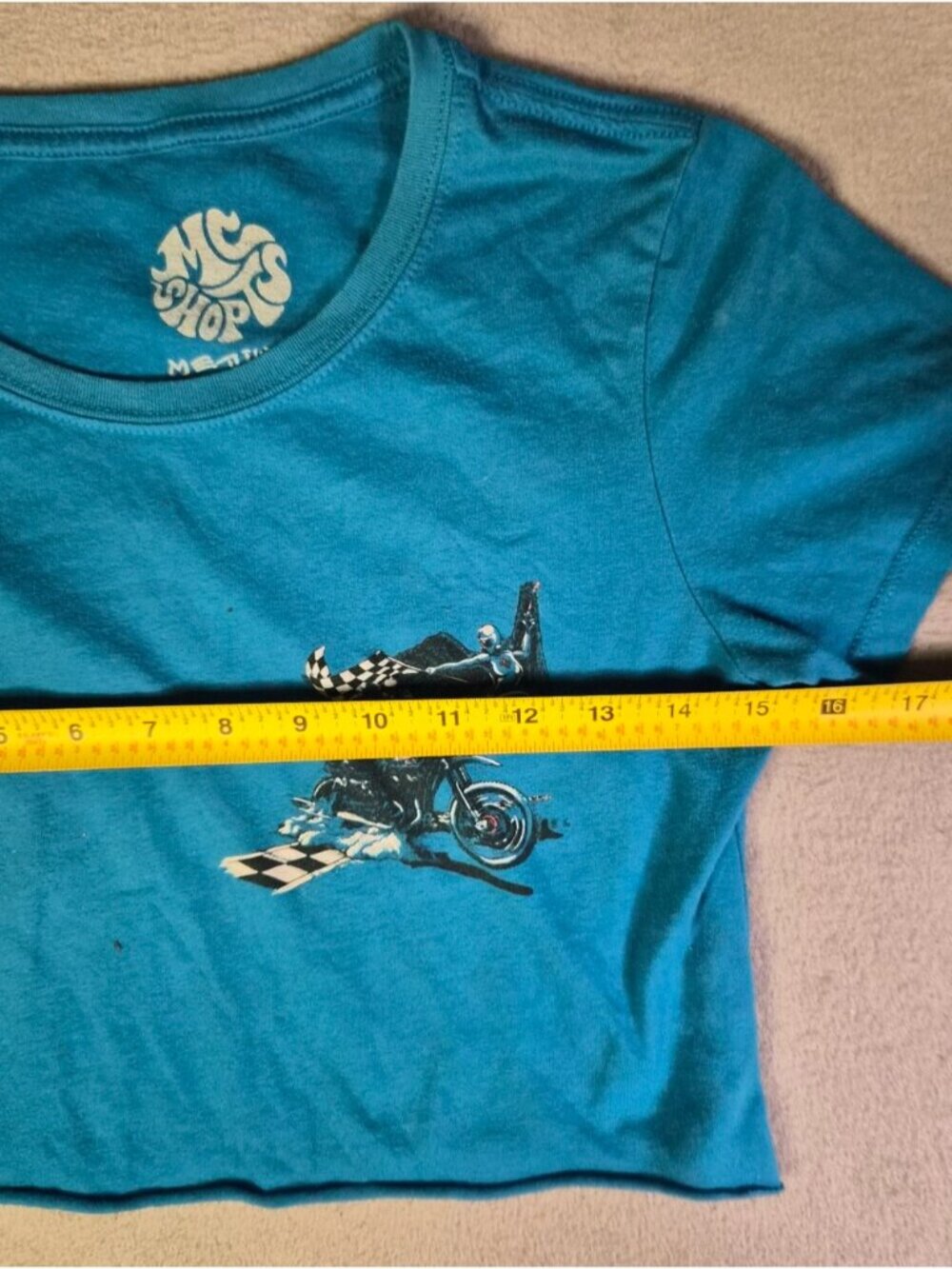 Blue cropped tee with graphic design. Size: M # - Picture 6 of 7